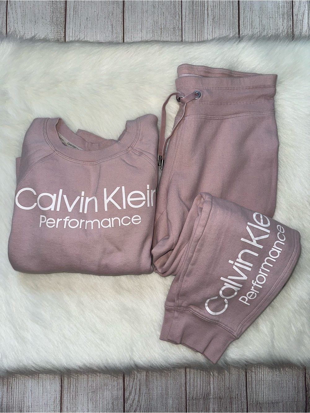 Calvin Klein Sweatshirt Set
